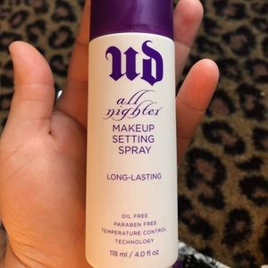 Urban decay setting spray 4.0